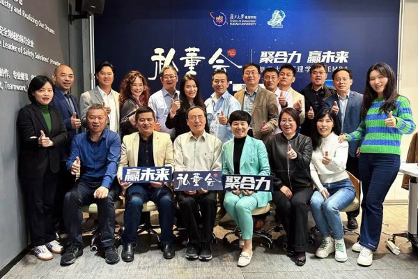 ������Ժ��EMBA˽�����߽��������ǲ��Ƽ� | ������������ҵ����